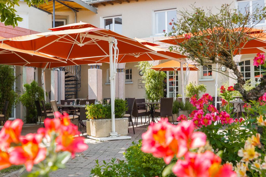 L'Ermitage Hotel&Restaurant Saulges Exterior foto