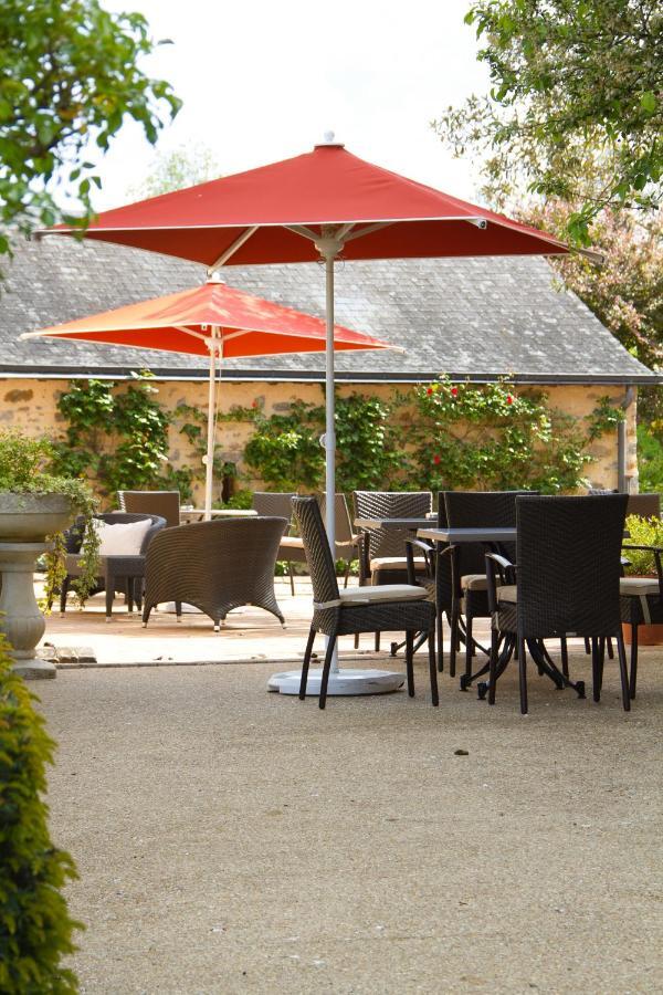 L'Ermitage Hotel&Restaurant Saulges Exterior foto